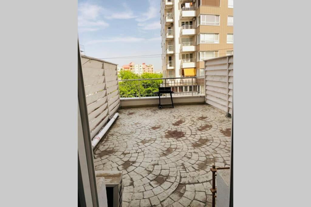 Apartmán Large Studio In Studentski Grad With Huge Terrace Sofie Exteriér fotografie